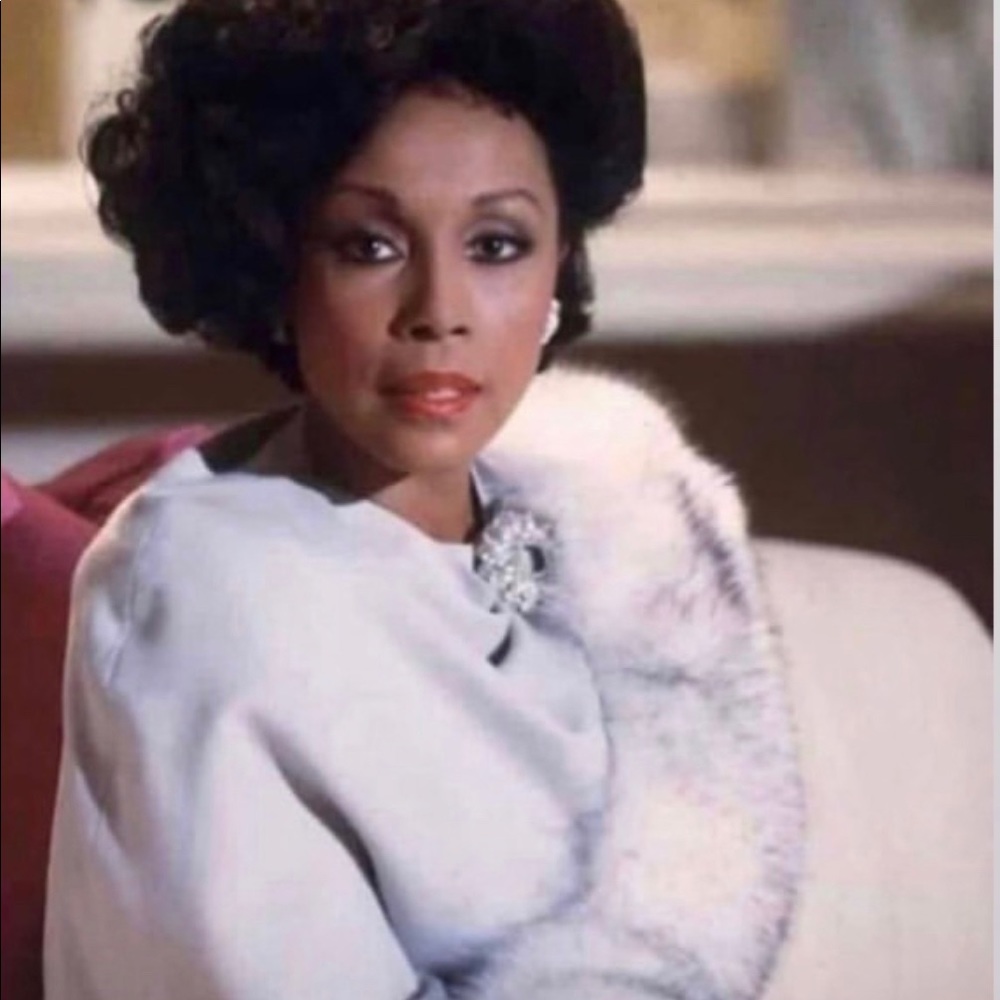 Meet your Posher, Monique